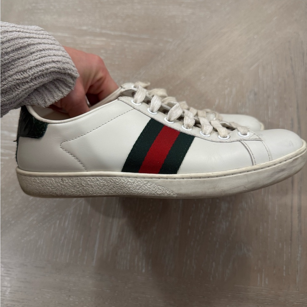 Gucci White Sneakers with Red and Green Stripes